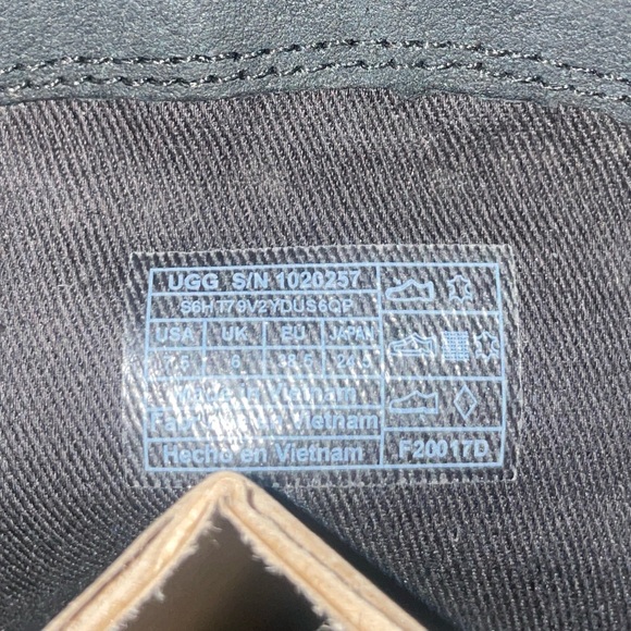 Ugg Black Knee-High Women's Boots - Picture 5 of 6